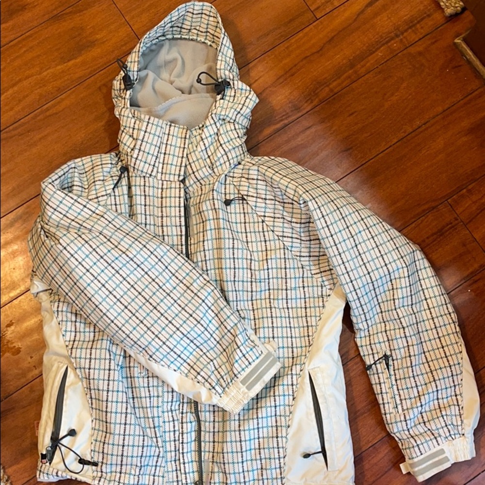 Turbine E408 Snowboarding Jacket. Woman’s Medium